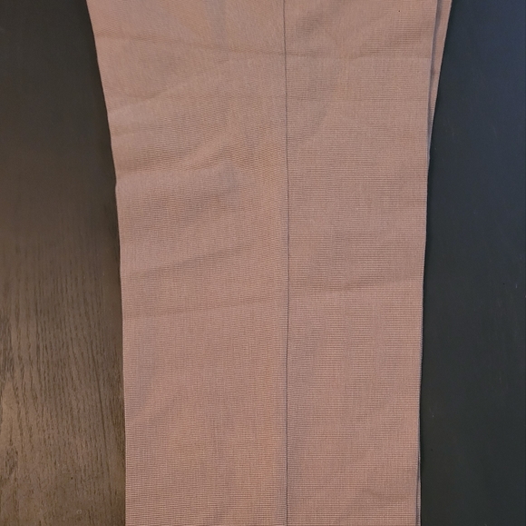 Dockers flat front slacks size 36x30 - Picture 2 of 4